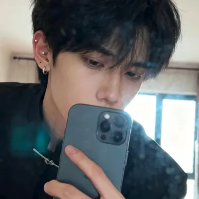 Arlend: Ikon rakan kongsi perbualan AI berbilang bahasa untuk perkhidmatan dalam talian sembang global