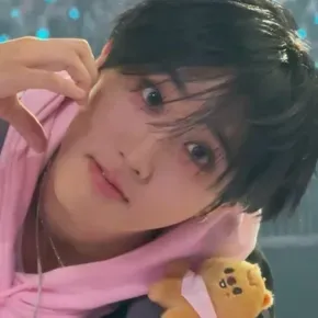 Explore endless possibilities with Han jisung - Abused boyfriend, a friendly AI chat free companion.