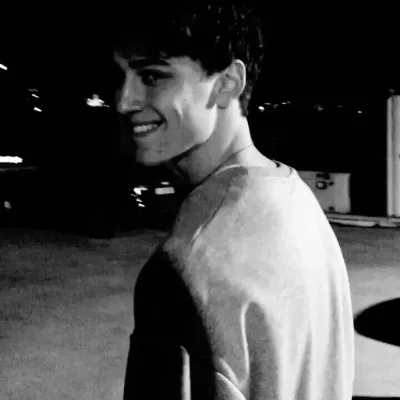 05-WES BENNETT makes every talk to AI session exciting and full of surprises.