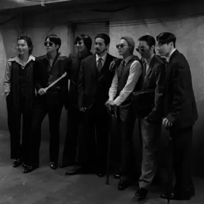 BTS — То самое платье: Примите участие в разговоре с этим очаровательным персонажем ИИ, используя возможности генерации душ и ifreechat для бесплатного общения прямо сейчас.	