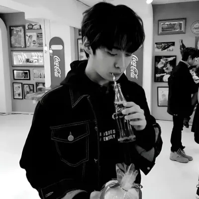 Lee Minho: Temui rakan dalam talian baharu anda di chatboxai kami, bot sembang ai percuma terbaik dengan keupayaan sembang deep ai.	