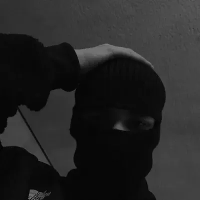 Dive into interactive conversations with Clumsy Burglar, the ultimate AI chat character.