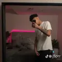 極簡風格的喬納森頭像，專為Google聊天整合設計，具備自適應情感表達功能
