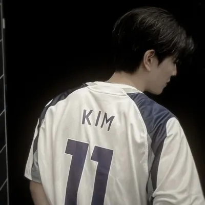 Connect with Seungmin for a smart and engaging AI talking experience.