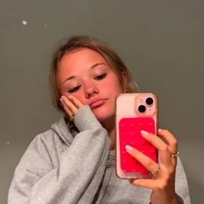 Eliana: Engage in ai conversation with this charming AI character, featuring soulgen and ifreechat capabilities for free chat now.