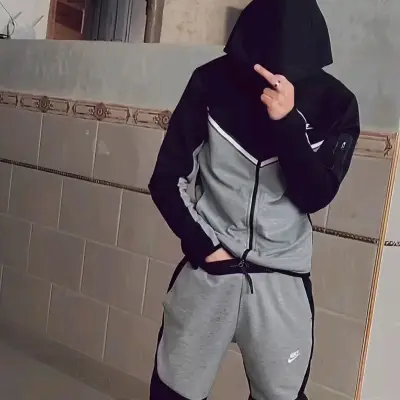 Roadman Boyfriend BL - Karen: Playful AI chatbot mascot enhancing user engagement in random chats	