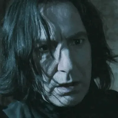 Severus Snape: Warhammer Fantasy Roleplay ile desteklenen sınırsız çevrimiçi sohbet ve sınırsız yapay zeka dünyasını keşfedin.	