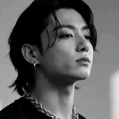 Jungkook: Lernen Sie die Hauptfigur unserer KI-Welt kennen, mit einer Liste der Charaktereigenschaften und KI-Chat-Funktionen.