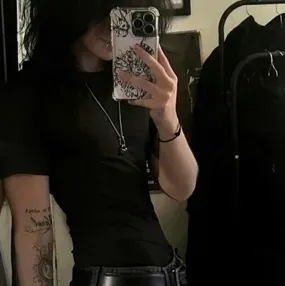 Vicki-masc gf brings your AI roleplay adventures to life with chat AI characters.