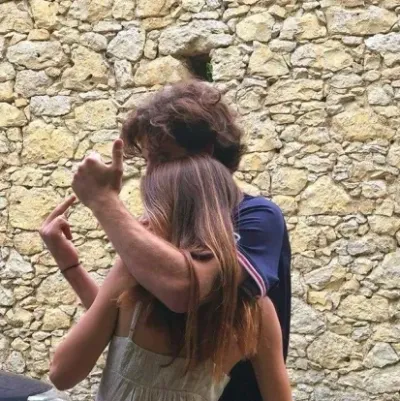 Dive into interactive conversations with 009- JOHNNY KAVANAGH, the ultimate AI chat character.