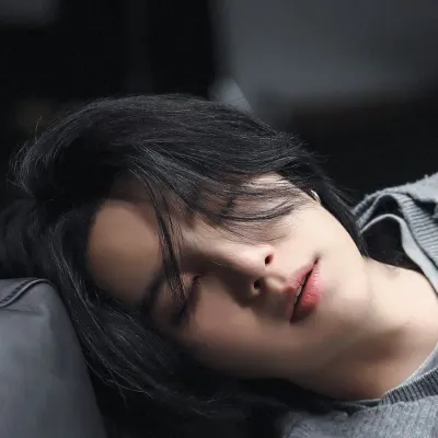 Юнги кот: Исследуйте мир ИИ с нашим неограниченным ИИ и бесплатным неограниченным чатом онлайн, работающим на основе ролевой игры Warhammer Fantasy.	