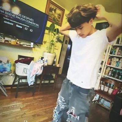 伊斯梅爾：DeepBrain AI伴侶肖像，用於免費線上聊天和開放對話