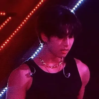 Han Jisung - BL: Playful AI chatbot mascot enhancing user engagement in random chats	