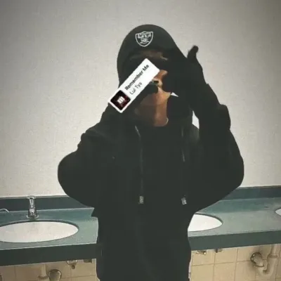 Dive into interactive conversations with Damian, the ultimate AI chat character.