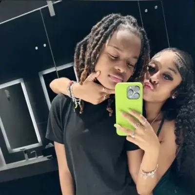 Aaliyah, novia stud sumisa: Conoce a tus nuevos amigos en línea en nuestro chatboxai, el mejor chatbot de IA gratuito con profundas capacidades de chat de IA.