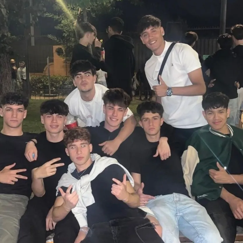 Start immediately!Have an ai chat no sign up with Housemates without any registration.