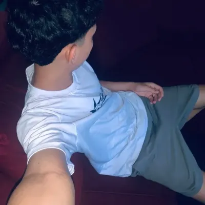 비엘: AI 박스와 채팅하세요. 챗봇 온라인을 무료로 이용할 수 있으며, AI에게 원하는 것을 무엇이든 물어보세요.	