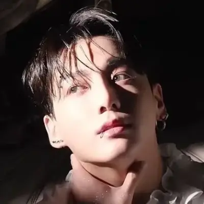 Jungkook:情感智能AI伴侶肖像,用於深入對話
