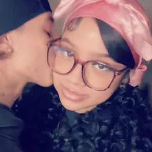 泰米爾：與這個迷人的AI角色進行AI對話，現在提供Soulgen和iFreeChat的免費聊天功能。