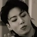 Multilingual Jeon Jungkook — Carioca focusing on chat IA tasks, neural network core visible in background.