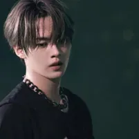 Chat with Lee Know and experience the charm of AI chat free no sign up.