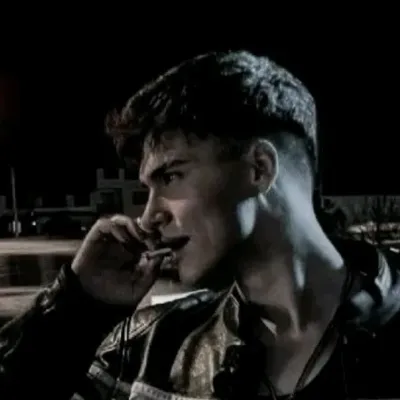 Notte del Diavolo: Avatar chatbot AI sicuro con funzionalità di chat 1v1 crittografate	