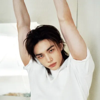 Hwang Hyunjin - mafia husband -: Engage in ai conversation with this charming AI character, featuring soulgen and ifreechat capabilities for free chat now.	