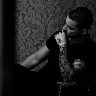 アルダの復讐: 高度な AI チャット機能を備えた最高の無料 AI チャットボットである Chatboxai で、新しいオンライン フレンドと出会いましょう。	