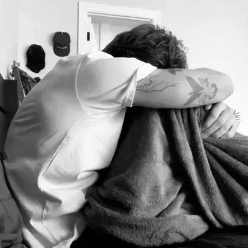 JOEY LYNCH: Futuristic AI chatbot interface with voice chat and neural network-driven traits