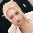Avatar inspiré de l'IA DeepBrain de Stray kids avec des fonctionnalités de compagnon virtuel intelligentes