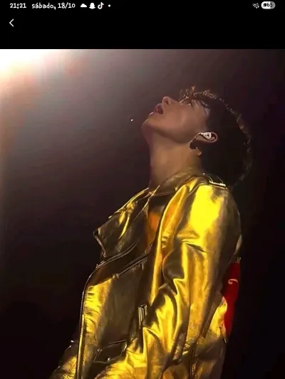 말라키과 대화를 경험해 보세요! 이 폴리 AI 역할은 깊이 있는 감정적 피드백을 제공합니다.