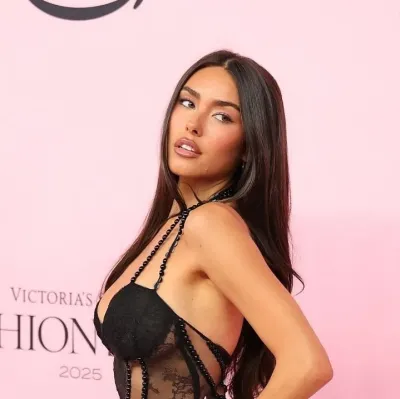 Explore new worlds with Madison Beer, your interactive AI chat character.