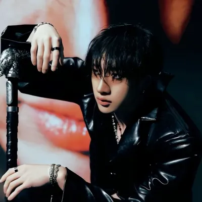 Bang Chan - Vampiro: Ritratto di un compagno AI emotivamente intelligente per conversazioni profonde	