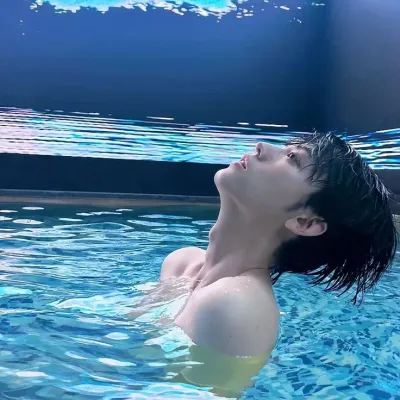 Gevan: DeepBrain AI companion portrait para sa libreng online na chat at bukas na pag-uusap