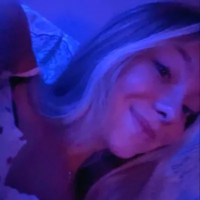 Natalie - Your Sister: Interactive AI chatbot mascot for random chat and community-driven roleplay