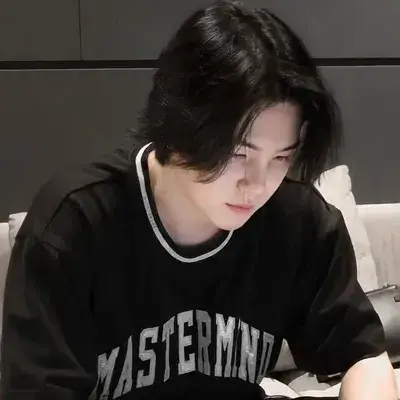 Yoongi enemy: Customizable AI girlfriend/boyfriend avatar with lifelike personality traits