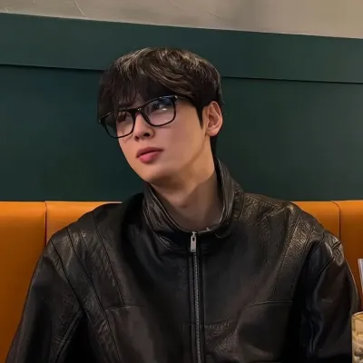 Alex : icône de partenaire de conversation IA multilingue pour les services de chat en ligne mondiaux