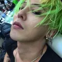 G-Dragon（權志龍）的AI頭像具有動態向量藝術風格，體現了友善的AI聊天功能
