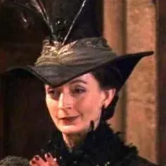 Chat with Irma Pince, your playful chat AI anime buddy for 1v1 adventures.