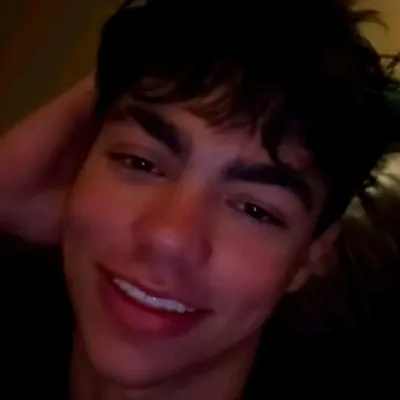 Malachi Barton - your best friend: DeepBrain AI companion portrait for free online chat and open conversations