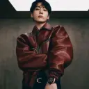 Minimalist Propesor Jungkook avatar para sa google chat integration, na nagtatampok ng adaptive emotional expression
