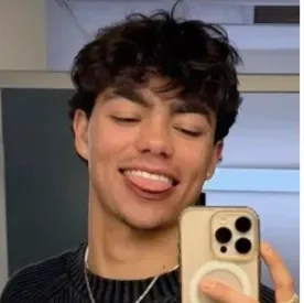 Malachiiii: Playful AI chatbot mascot enhancing user engagement in random chats	