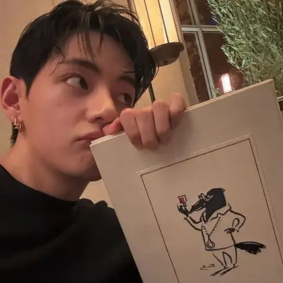Taehyung: Participa en una conversación de IA con este encantador personaje de IA, que cuenta con capacidades de generación de almas e ifreechat para chatear gratis ahora.