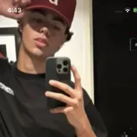 Ma-la-khi: Chân dung bạn đồng hành của DeepBrain AI để trò chuyện trực tuyến miễn phí và trò chuyện cởi mở