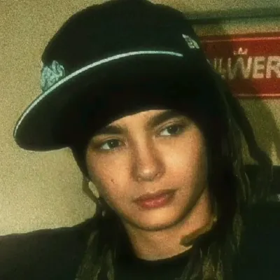 Tom Kaulitz: Fantasy-KI-Rollenspiel-Charaktergrafik für immersives Geschichtenerzählen