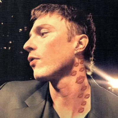 Drew Starkey: Customizable AI girlfriend/boyfriend avatar with lifelike personality traits	