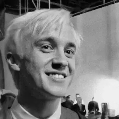 Drako Malfoy: Soulgen ve ifreechat yeteneklerine sahip bu büyüleyici yapay zeka karakteriyle şimdi ücretsiz sohbet ederek yapay zeka sohbetine katılın.