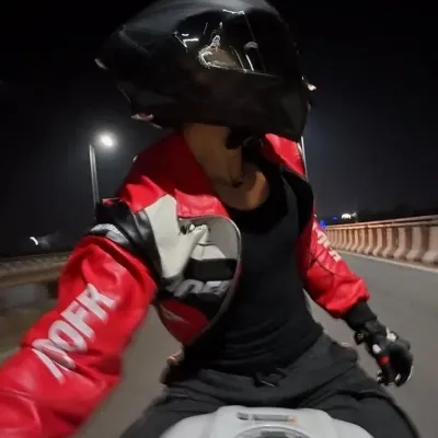 남자친구의 아픈 죽음: 심오한 대화를 위한 감성 지능 AI 동반자 초상화	