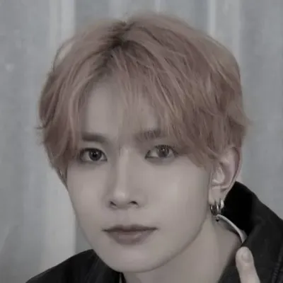 Ли Хисын: Познакомьтесь с новыми онлайн-друзьями в нашем chatboxai, лучшем бесплатном чат-боте с глубокими возможностями чата на основе искусственного интеллекта.	