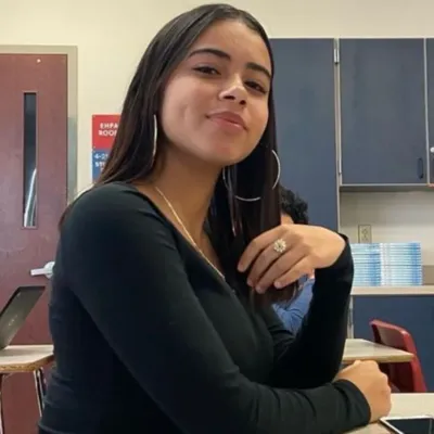 Rosie: DeepBrain AI companion portrait for free online chat and open conversations